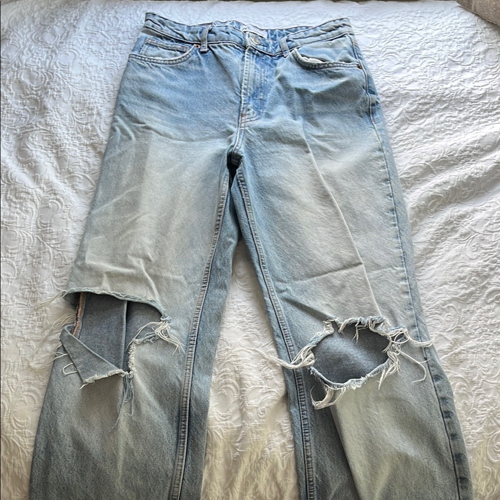 Zara Distressed Jeans